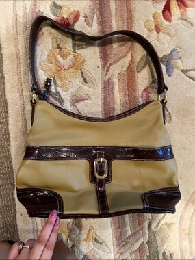 Classic Two-Tone Shoulder Bag in tan and Dark Brown
